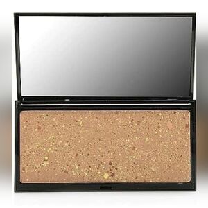 READY TO WEAR Couture Pigmented Formula Color Correcting Bronzer Powder, NIB.
